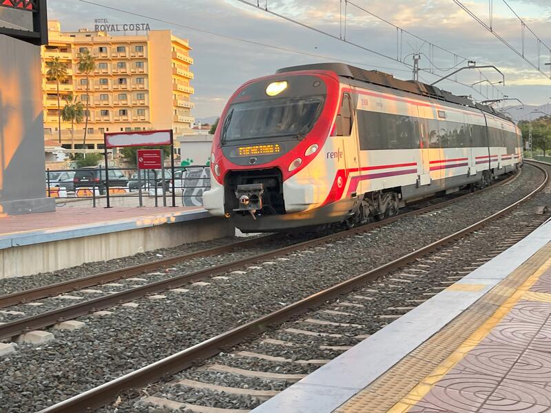 Renfe invierte 8 millones en mejorar la seguridad de las comunicaciones de estaciones de Cercanías