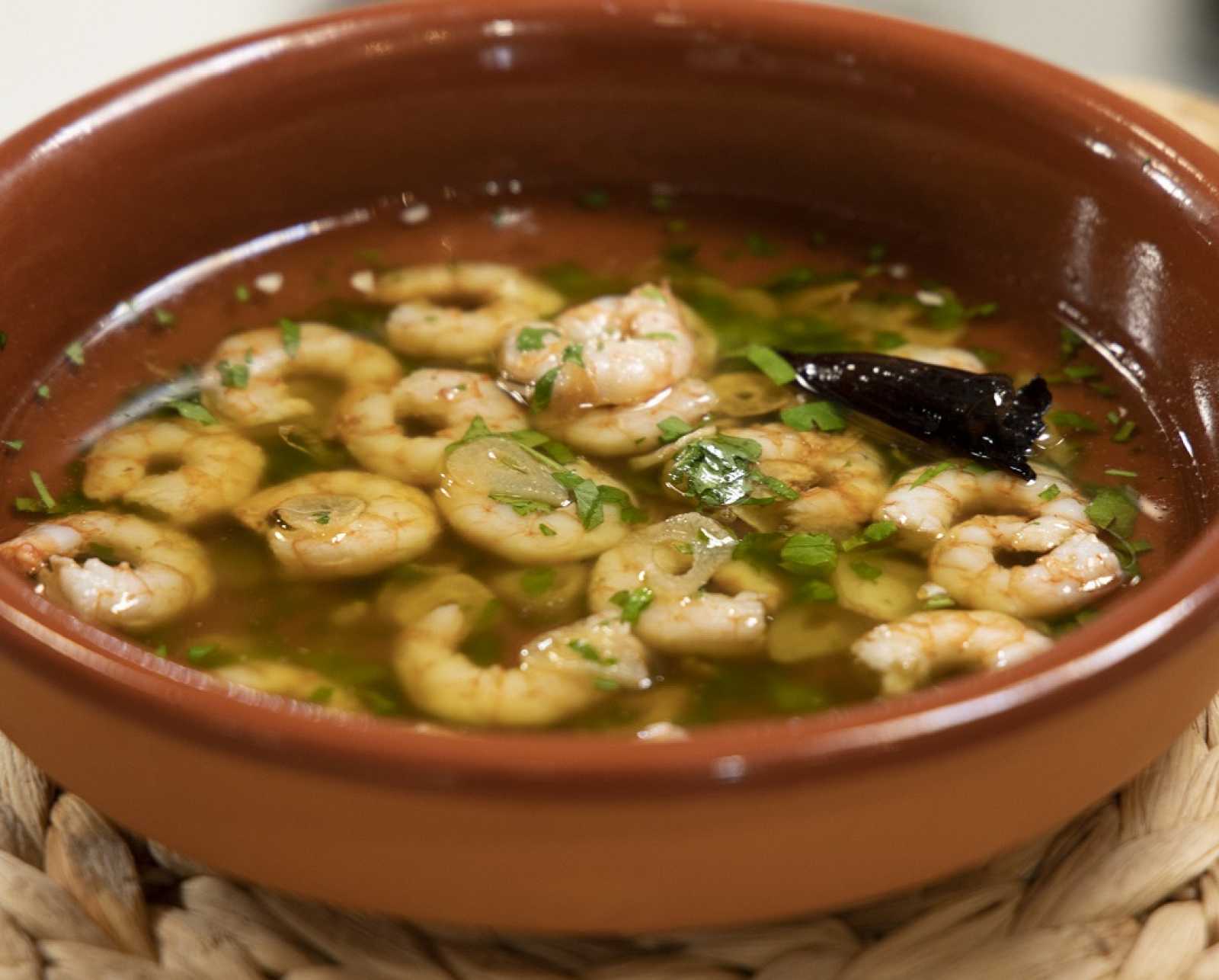 Receta sencilla de gambas al ajillo: un festín de sabor pensando en las Fiestas Navideñas