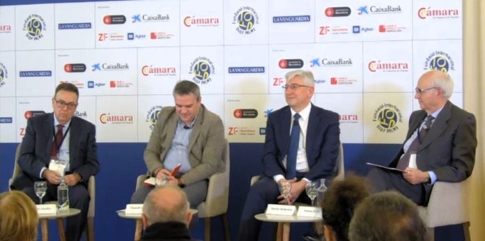 Antoni Llardén (Enagás), Eduardo Magallón (moderador, periodista de La Vanguardia), Narciso Berberana (Agbar) y Andreu Puñet (AOP) defendieron priorizar la inversión y la tecnología para garantizar el suministro de energía en el XXVIII Encuentro de Economía en S'Agaró (Girona, Catalunya, España)