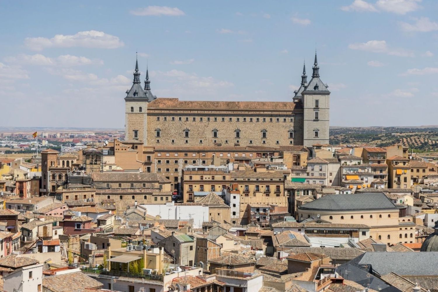 LAS MURALLAS QUE RESGUARDAN EL PASADO