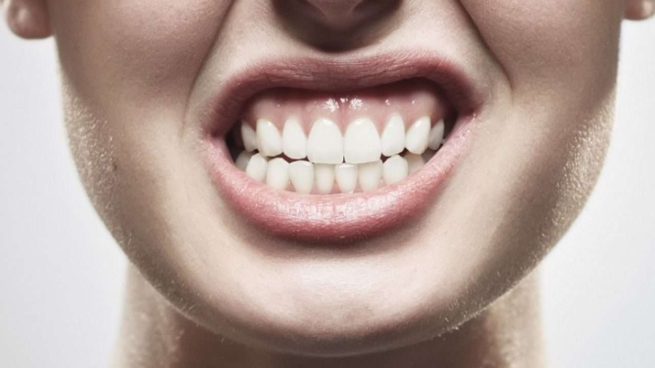 Bruxismo: cuando tus dientes pagan el estrés 2 Merca2.es CAUSAS DEL BRUXISMO