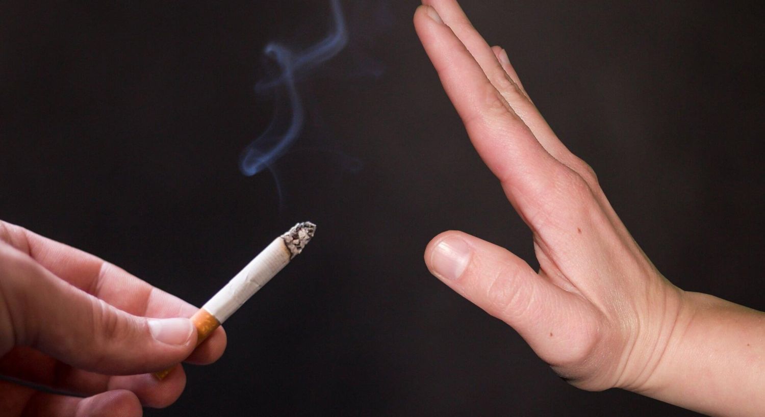 Te contamos cómo mejorar la circulación de tus piernas 3 Merca2.es Deja de fumar, fundamental para mejorar la circulación de tus piernas