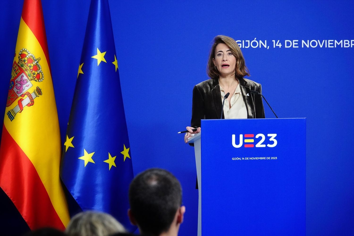 Raquel Sánchez evalúa la situación de la seguridad aérea en el aniversario de AESA