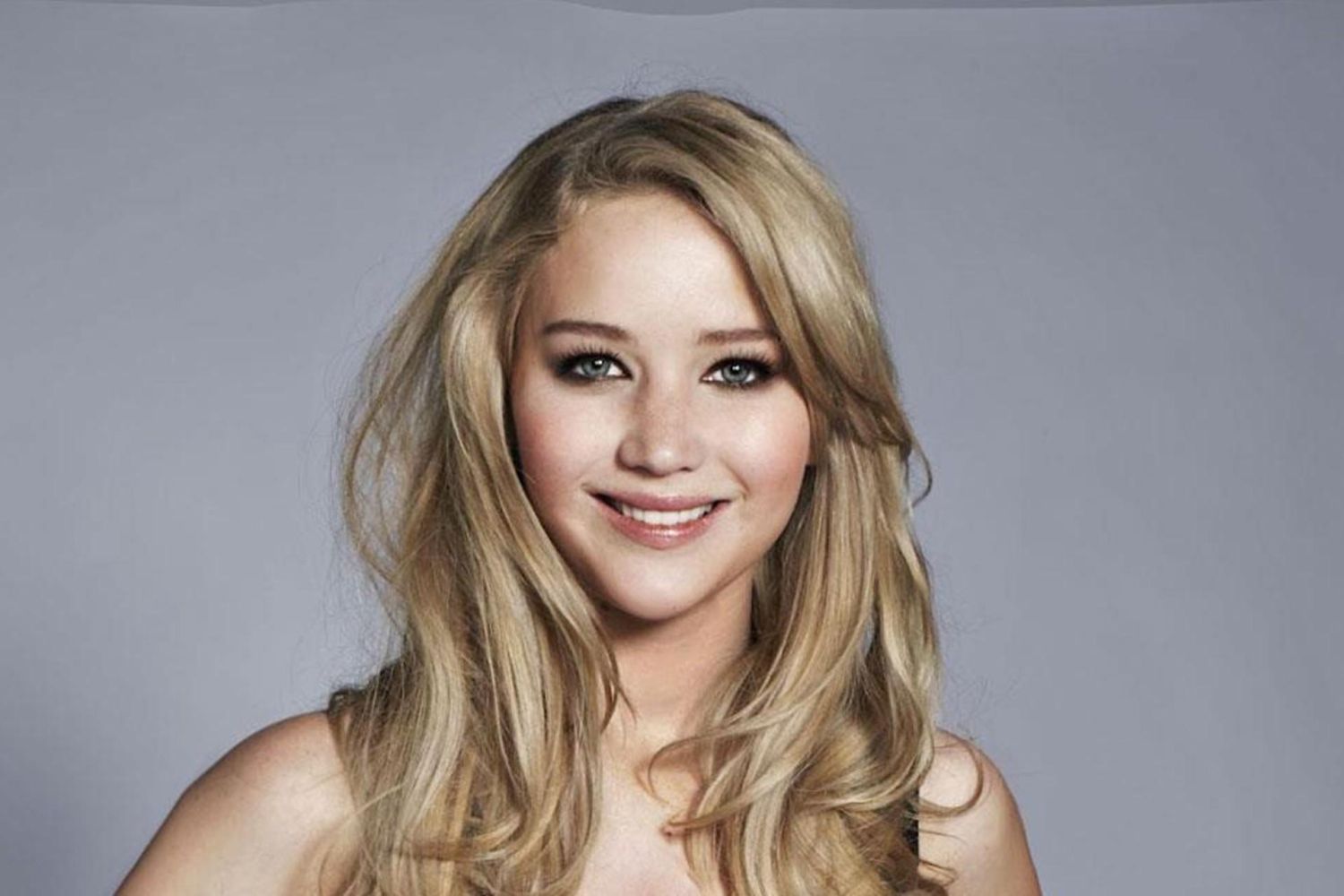 Jennifer Lawrence: De la caída en los Óscar a levantarse como una voz de Hollywood 2 Merca2.es UNA HEROÍNA FUERA Y DENTRO DE LA PANTALLA