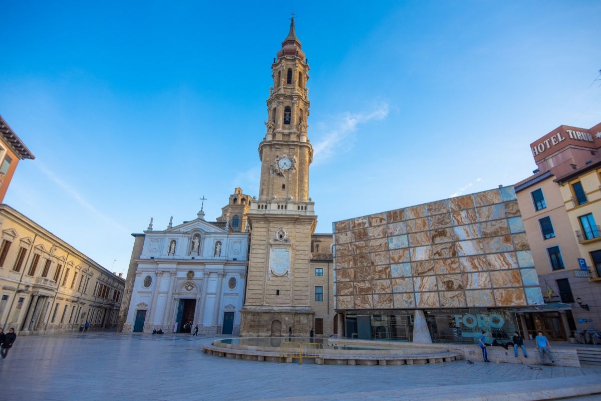 LA SEO CATEDRAL: UN TESORO ARQUITECTÓNICO Y ARTÍSTICO