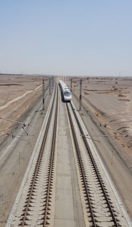 Las filiales especializadas G&O y EyM del Grupo OHLA celebran su 75 aniversario 5 Merca2.es LAV Meca-Medina en donde EyM ha construido y mantenido el 25% de su electrificación ferroviaria.