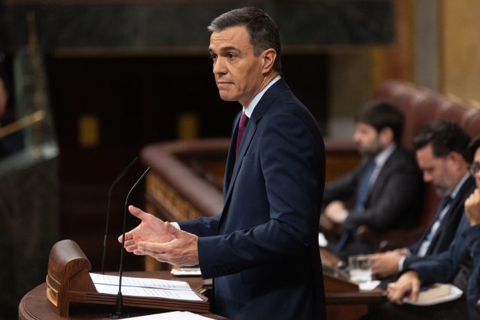 Pedro Sánchez se comprometió a revivir la CNE en su discurso de investidura