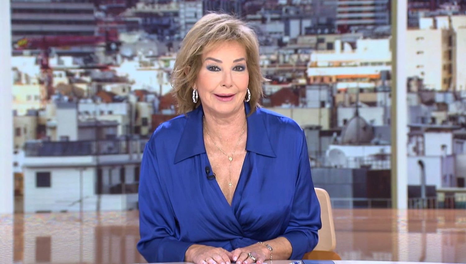 Ana Rosa intenta reflotar su programa con el fichaje de esta ‘influencer’ conocida de Telecinco
