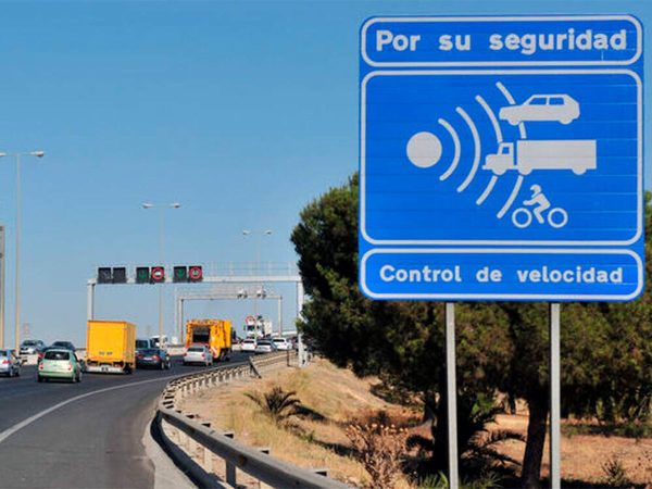Se filtra lo que la DGT no quiere que sepas: estas son las velocidades a las que los radares te multan 30 Merca2.es Te presentamos las mejores aplicaciones para evitar los radares de la DGT