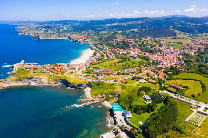 aerial view of comillas village spain stockpack adobe stock 1024x682 1 Merca2.es