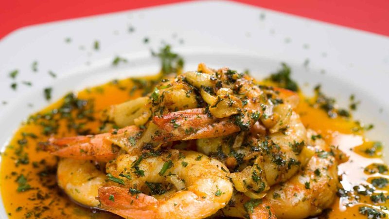 Receta sencilla de gambas al ajillo: un festín de sabor pensando en las Fiestas Navideñas 2 Merca2.es gambas al ajillo gsc 1 Merca2.es