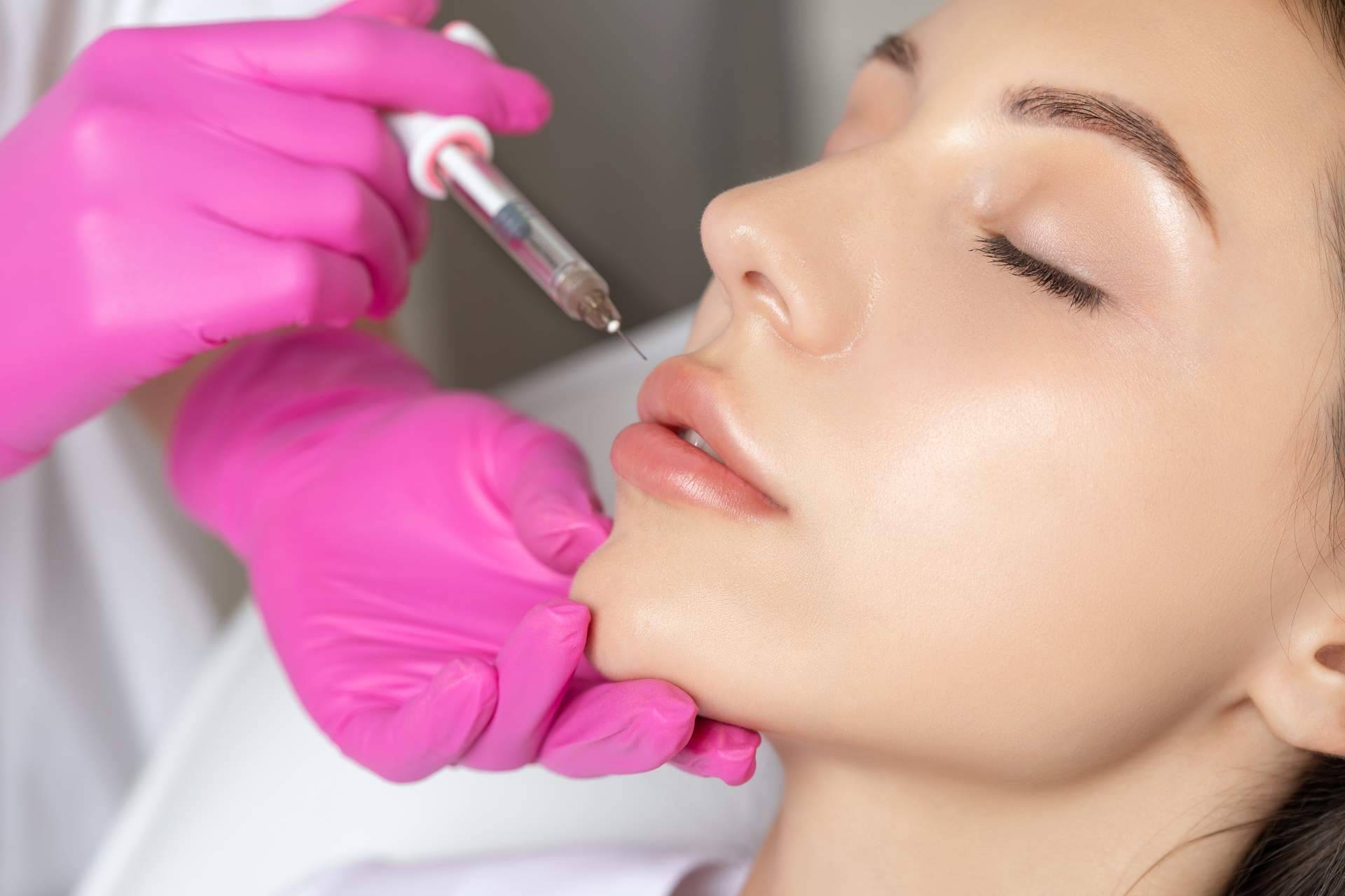 Elegansse, la clínica de medicina estética Barcelona para el diseño de labios con ácido hialurónico