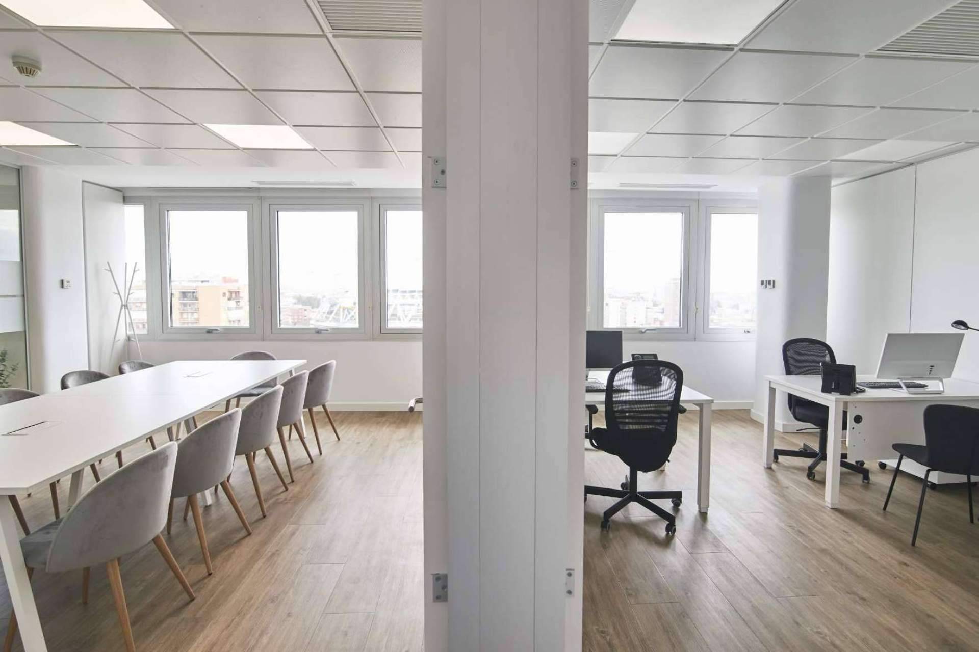 Atrium ofrece numerosas facilidades en sus centros de alquiler de oficinas, en Madrid