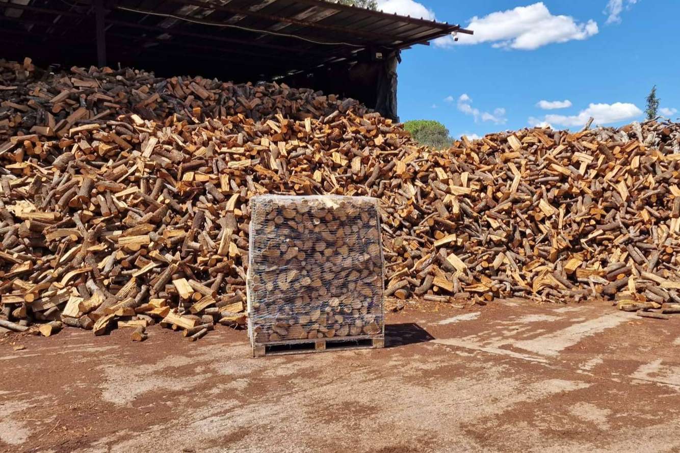 Llenyes i Carbons Polinyà, un servicio de calidad en venta leña y carbón online