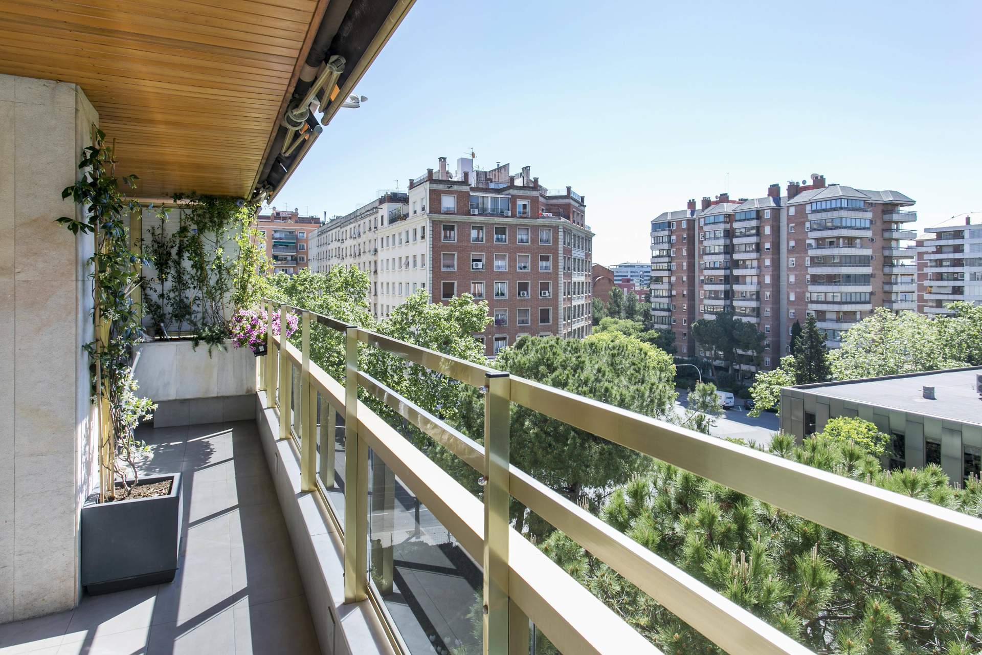 La agencia Monika Rüsch y alquilar áticos en Barcelona