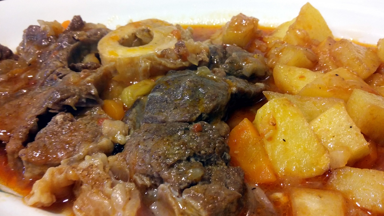 Receta de osobuco estofado, un plato tan tierno que se derretirá en tu boca