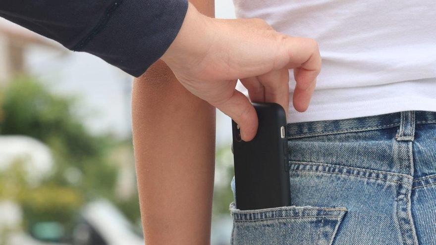 ¿Te han robado el móvil? Estos son todos los pasos que debes seguir para proteger tus datos