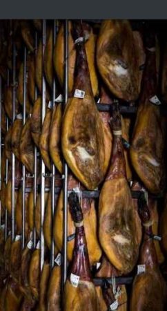 Monte Nevado: 125 años de historia y 4 generaciones con la curación de jamón 2 Merca2.es np 2 Merca2.es