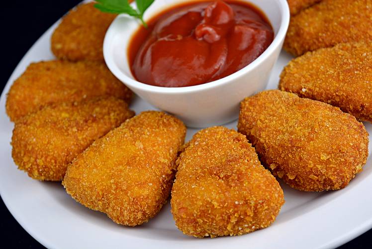 Este es el secreto para hacer unos nuggets de pollo caseros tan ricos como los del McDonalds, Burger King o KFC