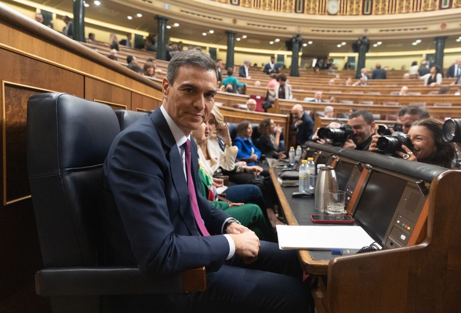 Sánchez confirma el ‘revival’ de la CNE y promete llegar al 50% renovable en 2030
