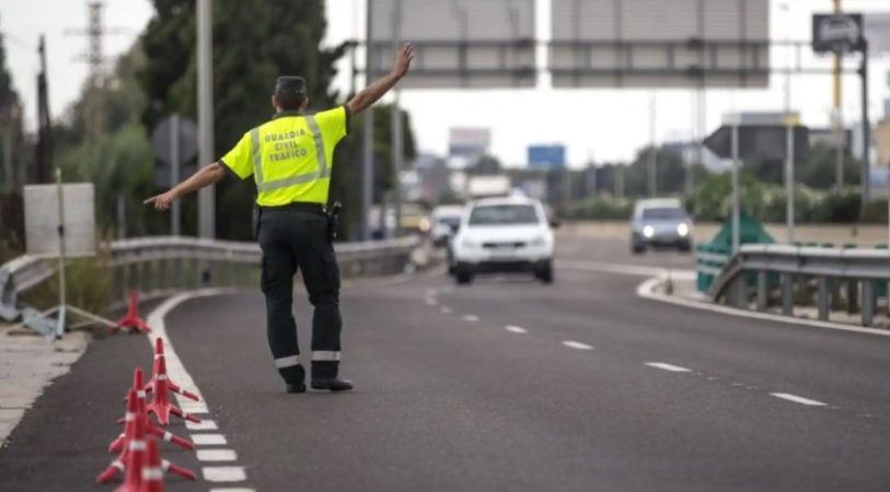 La DGT se pronuncia sobre el aumento de los límites de velocidad permitidos en 2025 19 Merca2.es radares de la DGT 12 Merca2.es