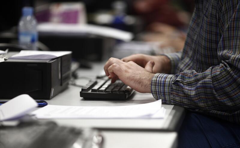 Los salarios pactados en convenio suben un 3,49% de media hasta noviembre, por encima del IPC