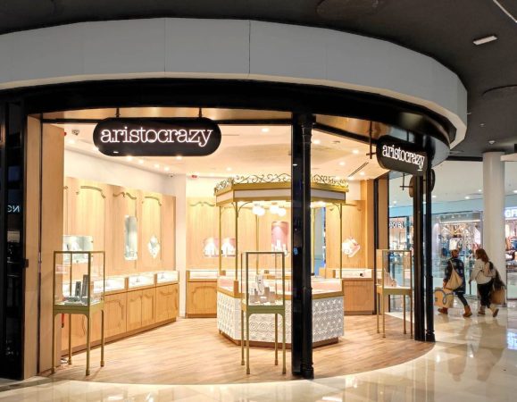 Aristocrazy. Plenilunio Merca2.es