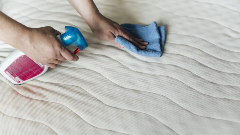 Asi es como debes limpiar tu colchon de forma eficaz y con productos naturales 8 Merca2.es