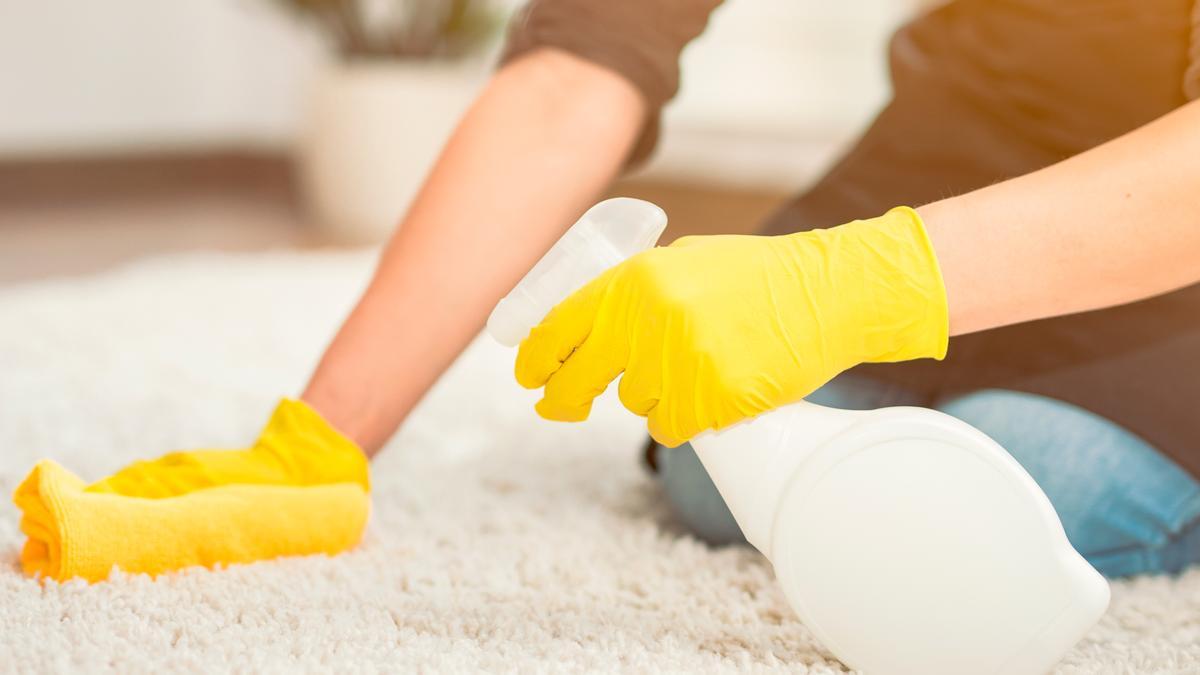 La OCU recomienda no usar estos productos de limpieza en casa y te da las mejores alternativas