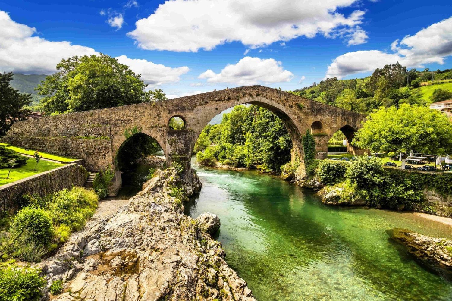 Asturias, naturaleza y tradición: Vida rural en el corazón verde de España