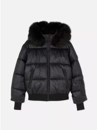 Primark tira la casa por la ventana con este plumas corto y calentito a un precio más que asequible 4 Merca2.es Primark tira la casa por la ventana con este plumas corto y calentito a un precio más que asequible
