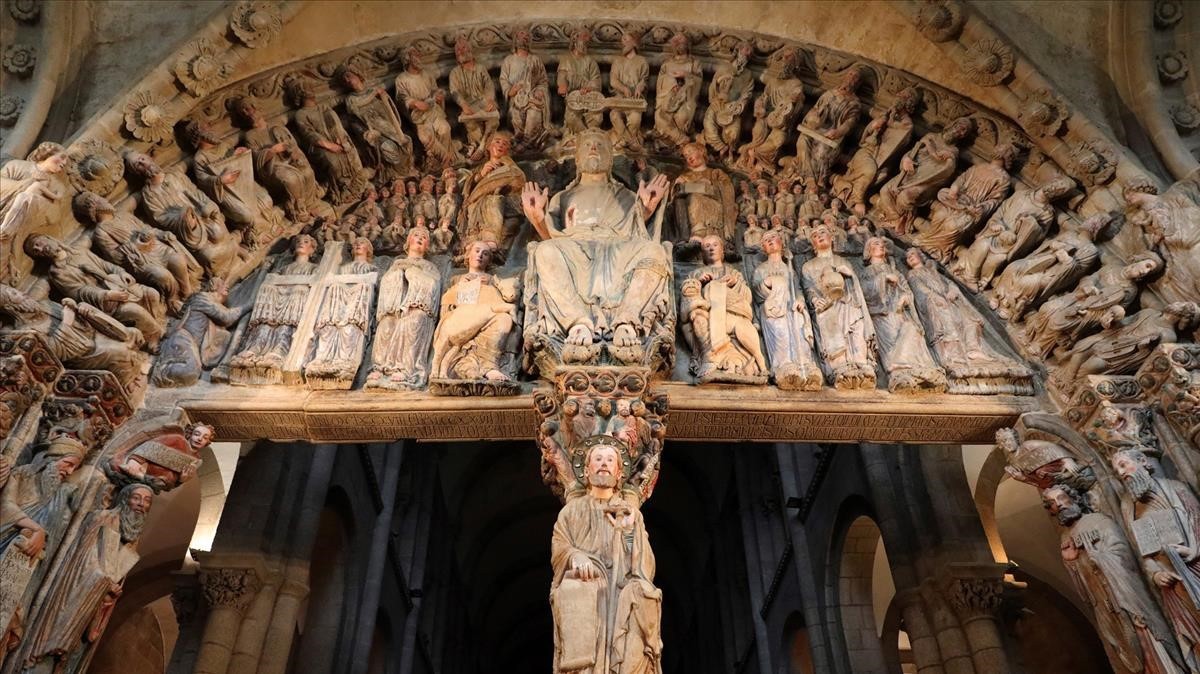 EL PÓRTICO DE LA GLORIA: UNA JOYA DEL ROMÁNICO