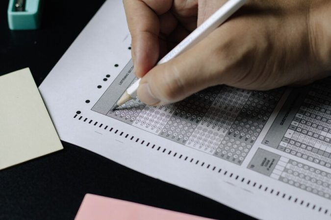 Estas son las preguntas que más falla la gente en el examen teórico de conducir ¿las acertarías tú?
