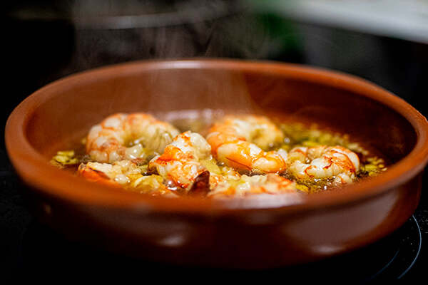 Receta de gambas o gambones al ajillo un entrante de lo más sabroso en menos de 30 minutos