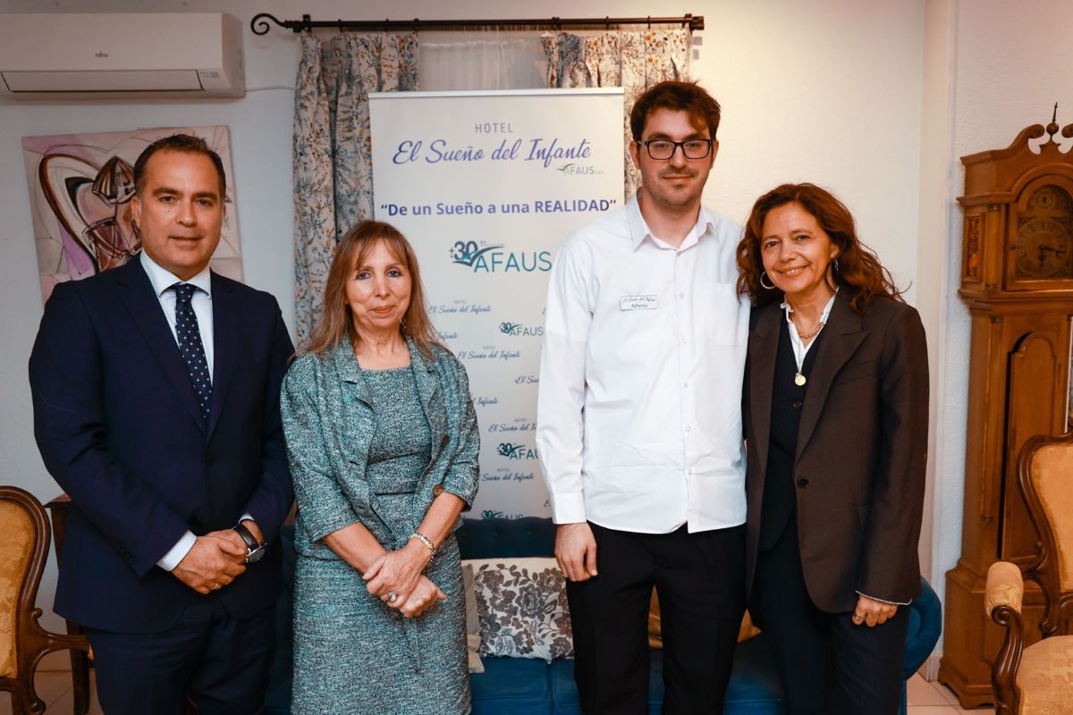 Johnson & Johnson y Afaus inauguran el primer hotel de España que gestionan  personas con problemas de salud mental