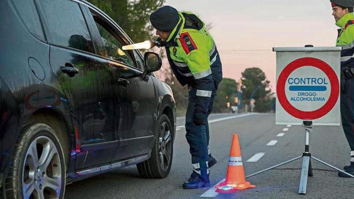 La DGT desmiente mitos y trucos para no dar positivo por alcoholemia estas navidades