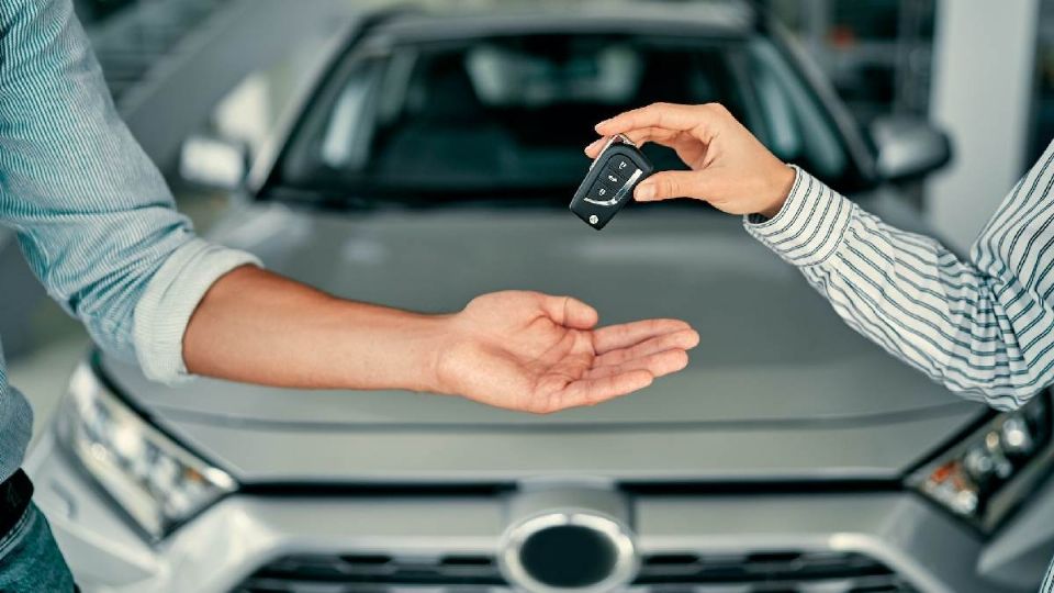La OCU te explica cómo puedes ahorrar hasta un 33% para comprar tu nuevo coche