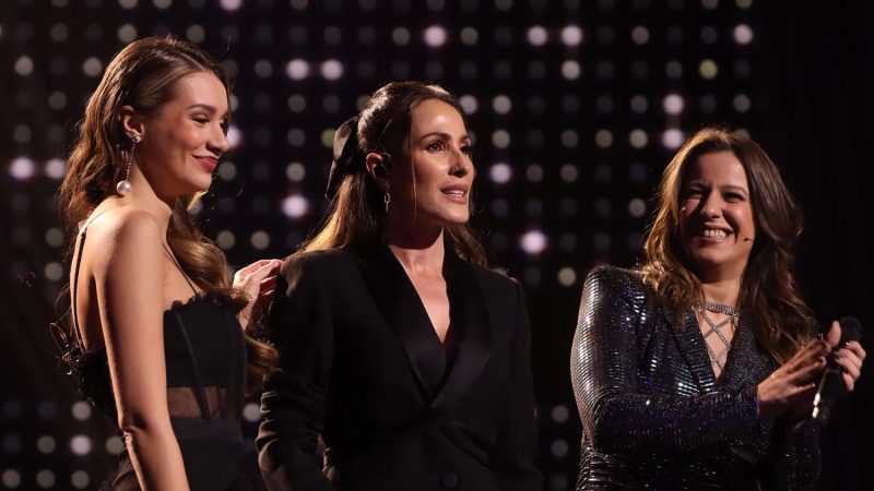 Malú con Dária y Larisa