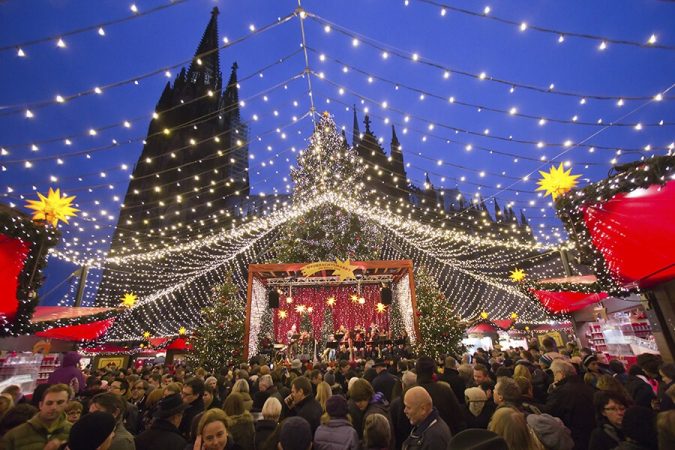 Destinos que embriagan con su encanto navideño