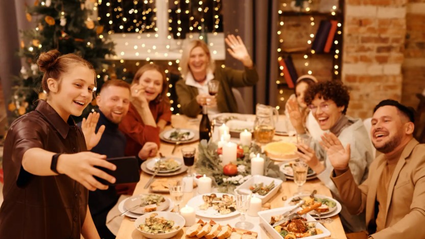 Según un estudio, estos son los temas que más se evitan en las cenas familiares en Navidad