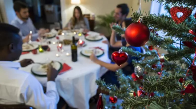 Segun un estudio estos son los temas que mas se evitan en las cenas familiares en Navidad 2 Merca2.es