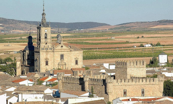 Vive Toledo: un paseo por sus calles milenarias te revelará su rica historia