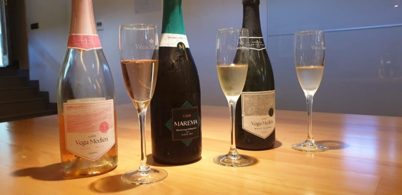 Brindemos con estilo: los mejores cavas para esta navidad 1 Merca2.es UVE1 1536x746 1 Merca2.es