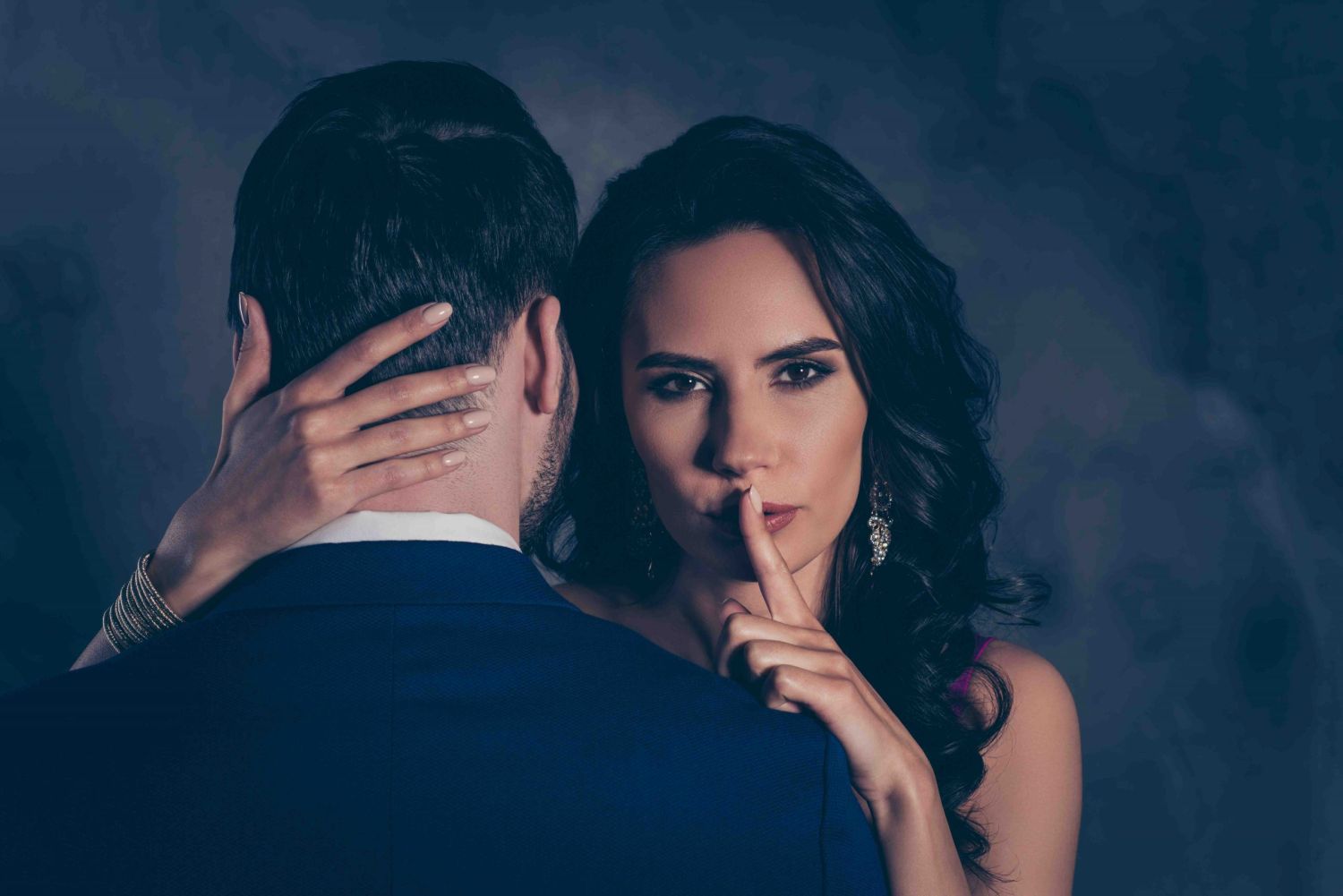 Micro-cheating: la nueva forma de engañar a tu pareja a escondidas 2 Merca2.es El secreto de las contraseñas