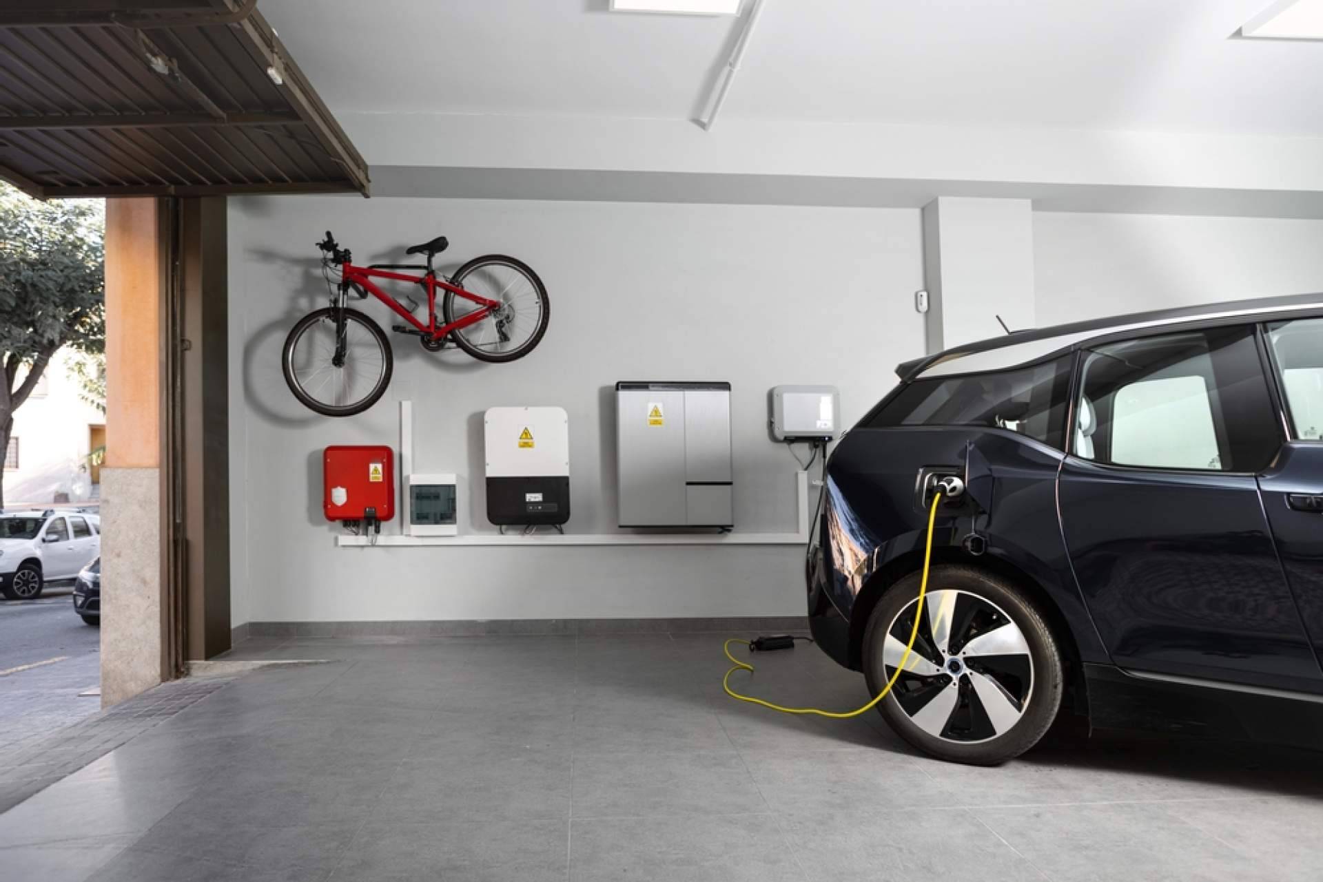 Acierta Eficiencia está especializado en la instalación de cargadores para vehículos