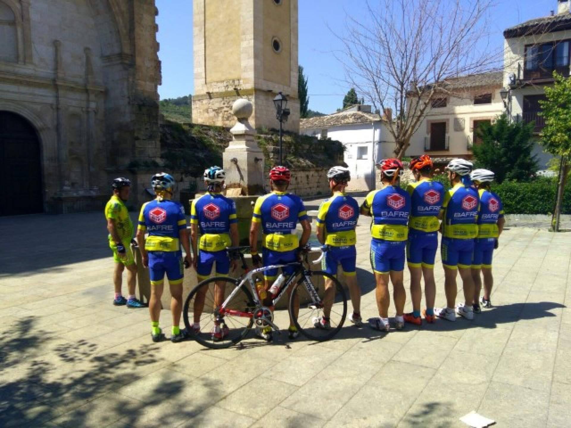 Bafre Inmobiliaria ha renovado su compromiso con el Club Ciclista de Usera Rogelio Hernández