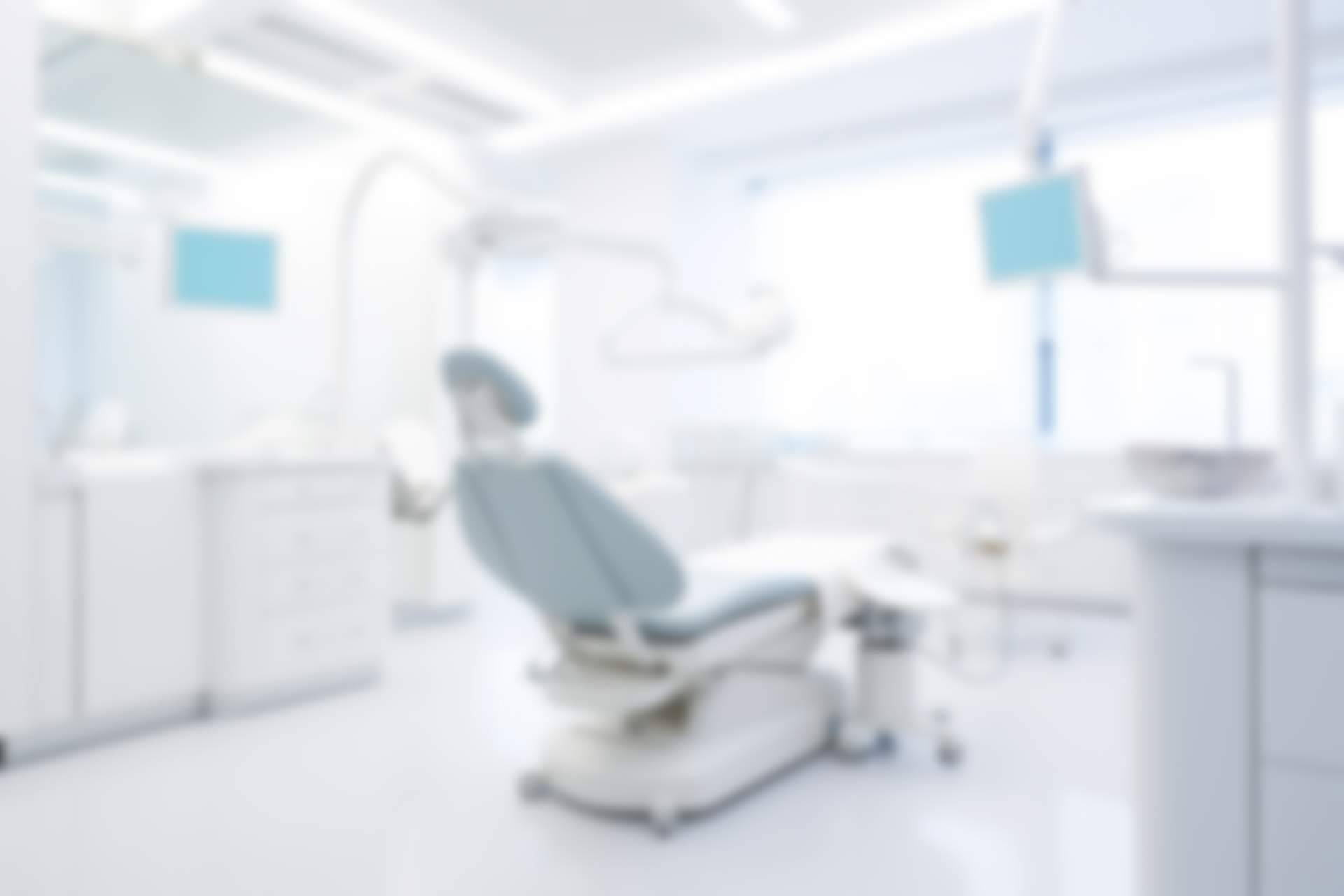 Las claves de la colaboración entre DFLAT y la Clínica Dental DenEst