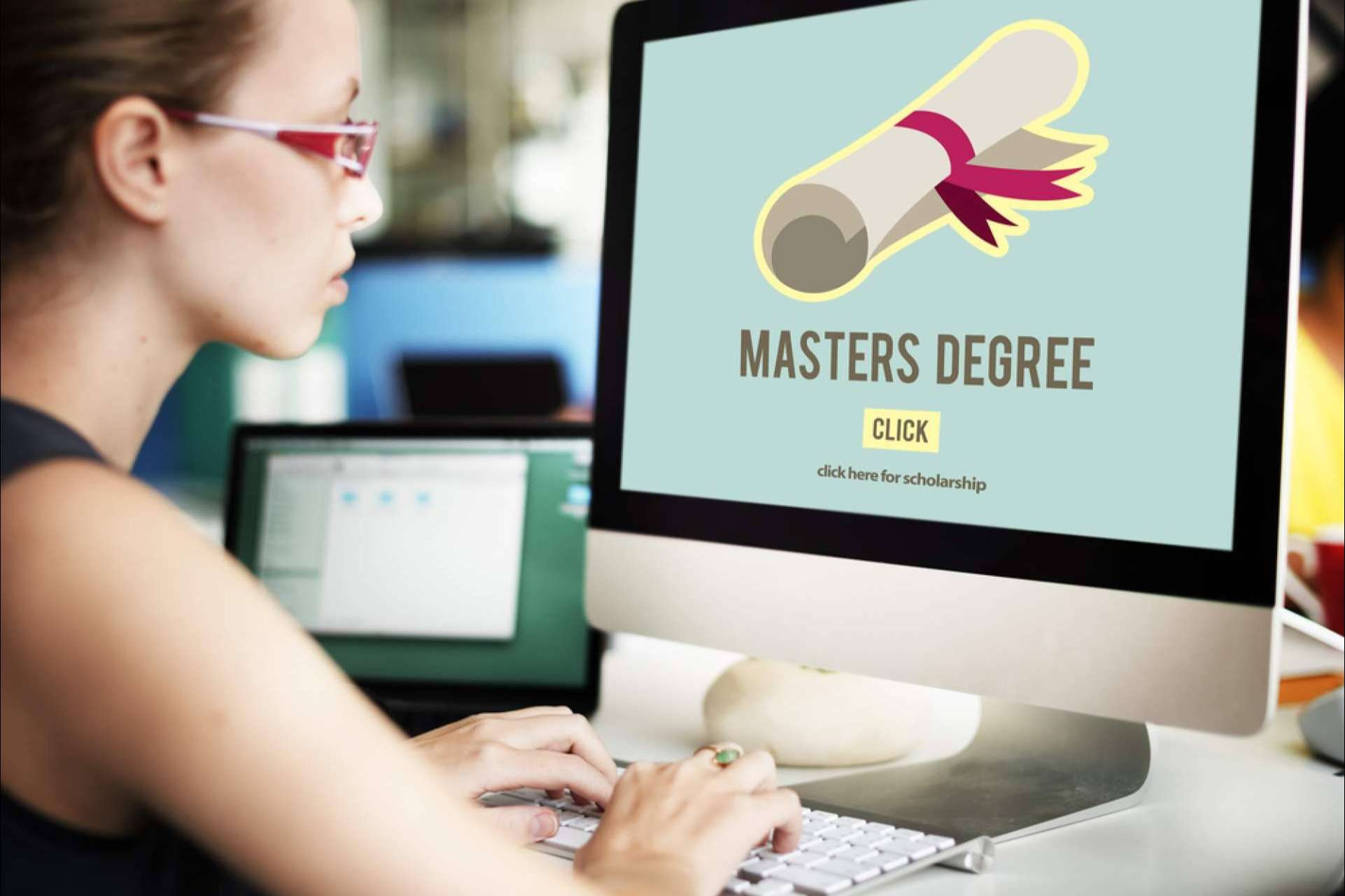 Naxer ofrece formación de postgrado en modalidad online especializado en salud