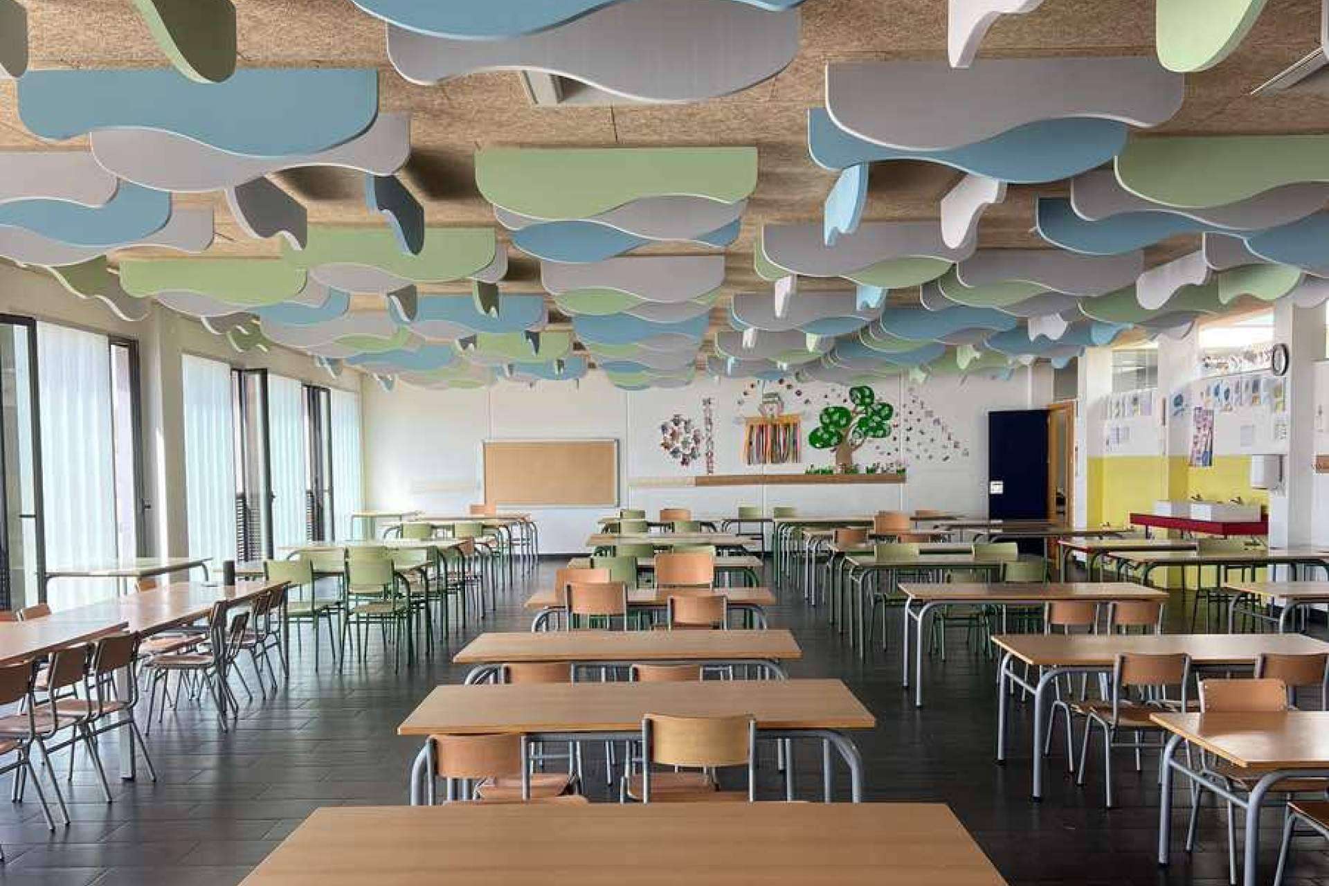 Soluciones que aumentan el bienestar acústico en los centros educativos