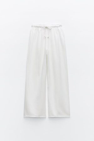 pantalones blancos de zara de felpa 7b105909 231106125039 563x845 Merca2.es